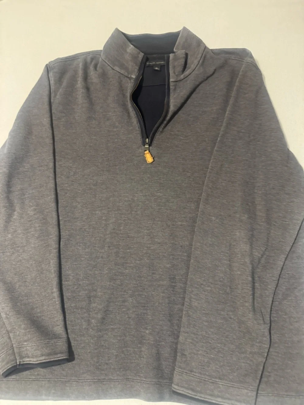 Banana Republic Men’s Gray Quarter-Zip Pullover